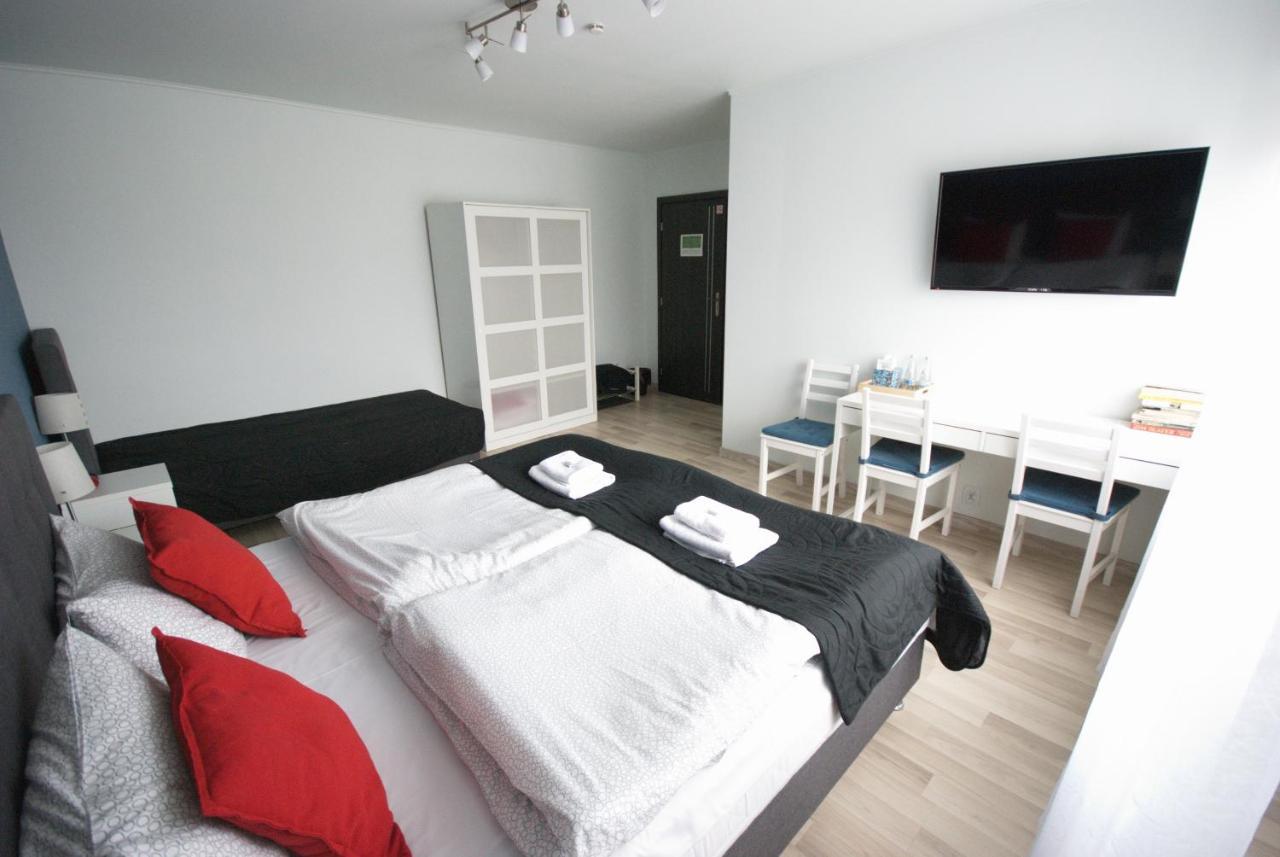 7Th Room Guest House Освенцім Екстер'єр фото