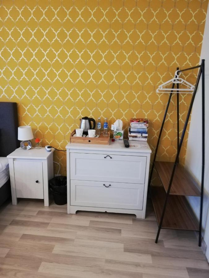 7Th Room Guest House Освенцім Екстер'єр фото